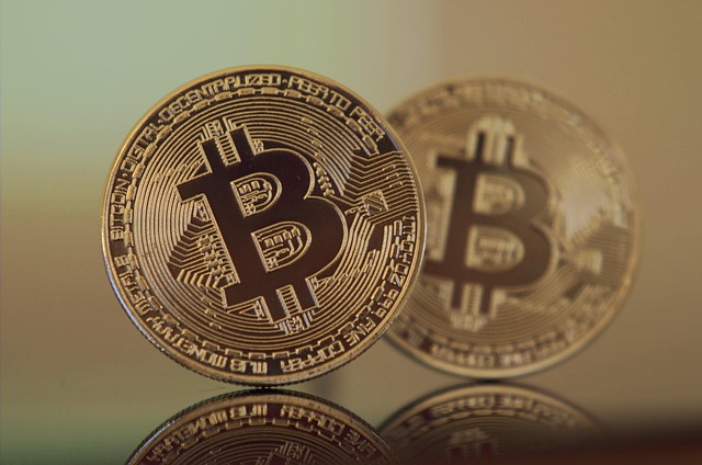 解码区块链：超越金融，重塑生活与工作